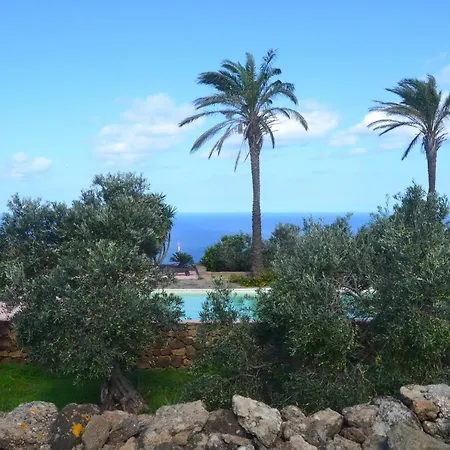 Zinedi Pantelleria